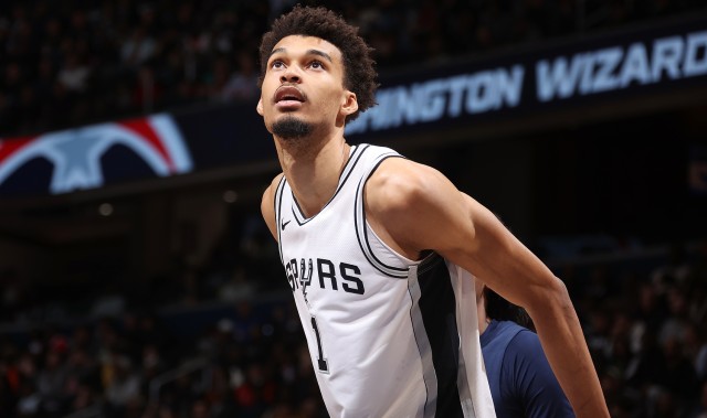 蒂格预测文班下赛季入选最佳阵容前提：健康无虞