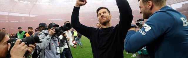 星空体育app-阿隆索：没想到这个赛季成绩这么好，要享受这一刻