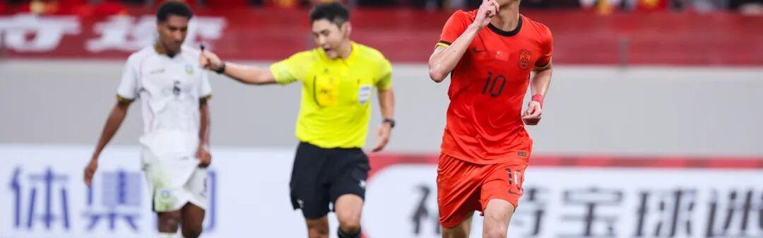 艰难！U22国足2比1险胜东帝汶，王钰栋、拜合拉木破门