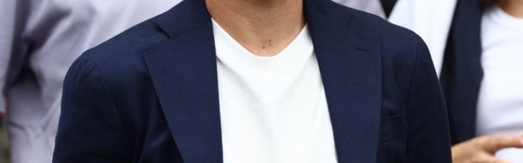 记者：莫德里奇将于周一抵达米兰，然后接受体检